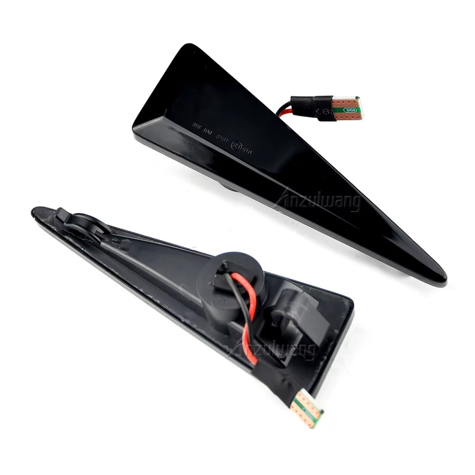 Renault Megane 2 ÇAMURLUK SİNYALİ ( ŞEFFAF CAM KAYARLED )